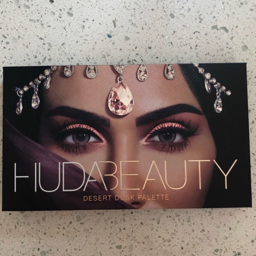 HUDA Beauty Desert Dusk
